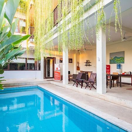 Reddoorz Hostel Near Gwk Main Gate Ungasan Екстериор снимка